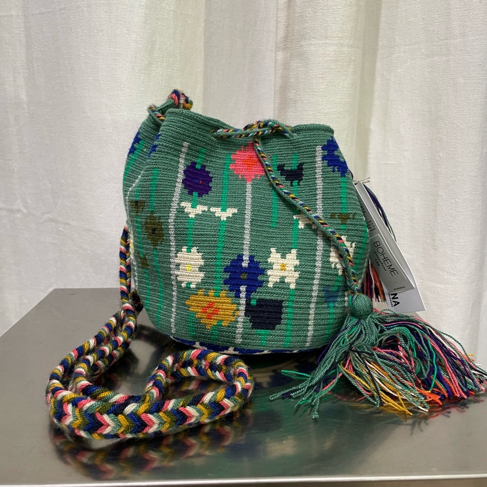 Guanabana Crossbody Bag M in Melville